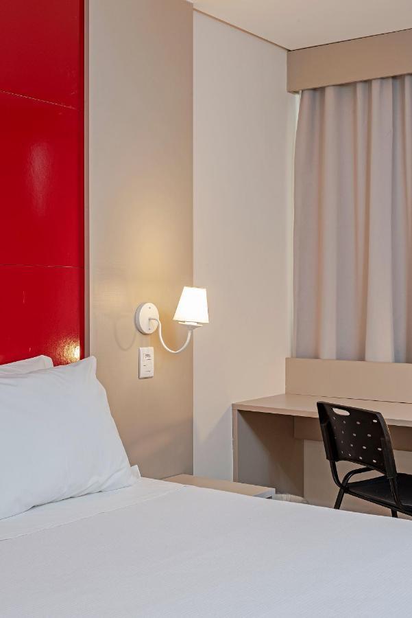 Hotel Slim Guarapuava Exteriér fotografie